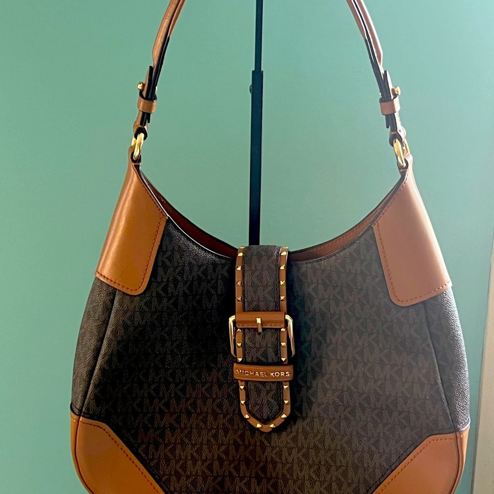 MICHAEL KORS Signature Acorn/Chestnut Monogram Hobo Shoulder Bag W/Studds